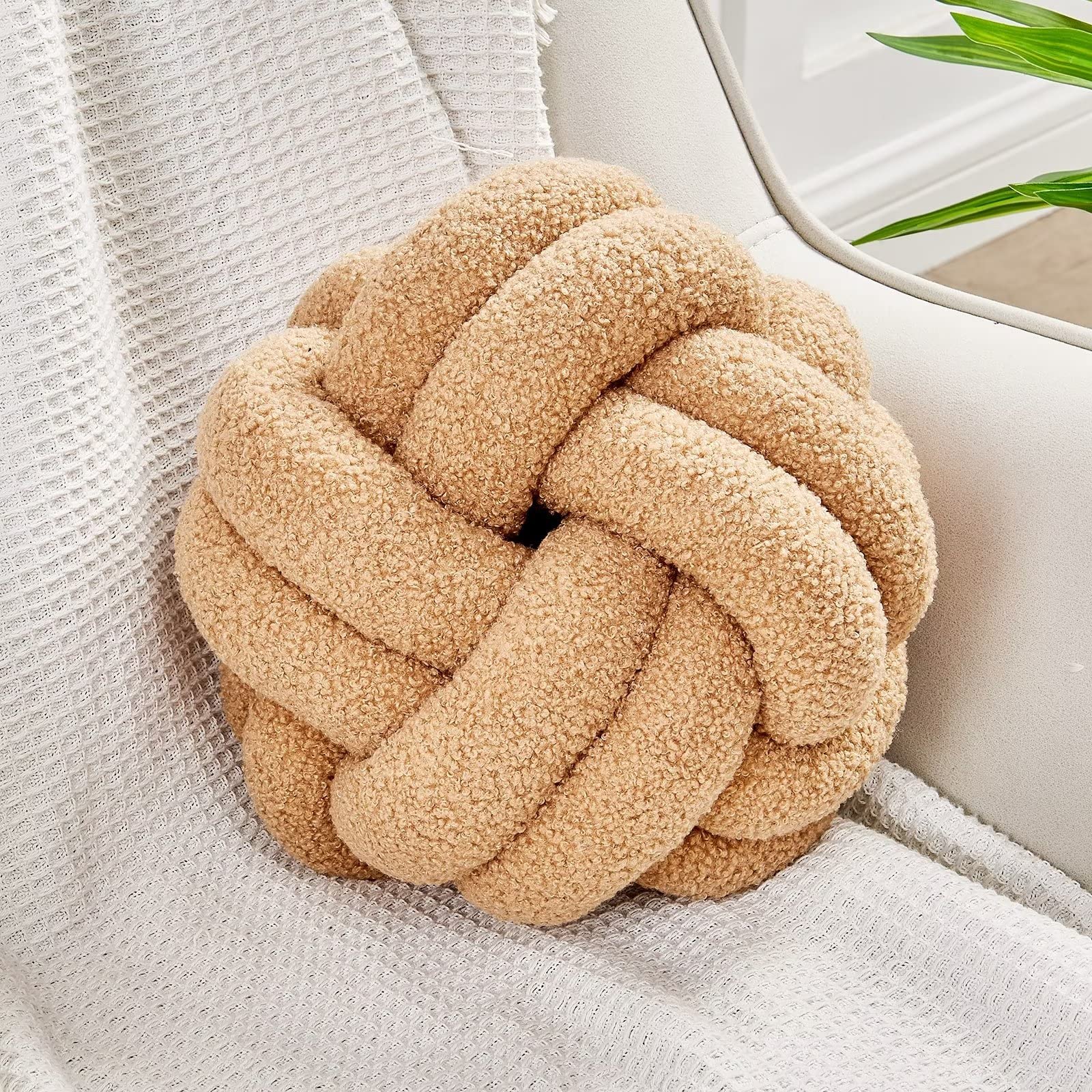 Uvvyui Almohada Anudada de Bola - Imagen 4